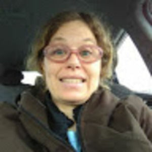 Meet your Posher, Lara